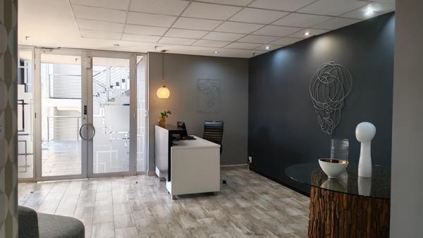232 m² Office Space