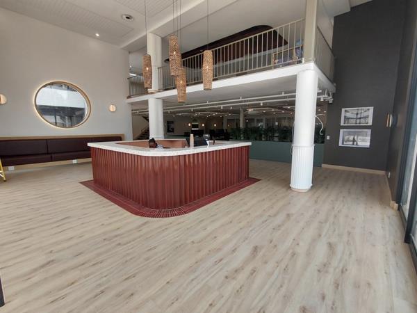 111 m² Commercial space