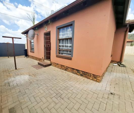 2 Bedroom House