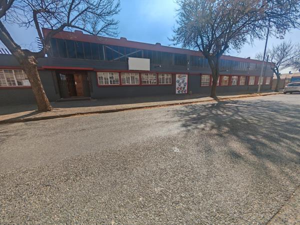 1 963 m² Industrial space