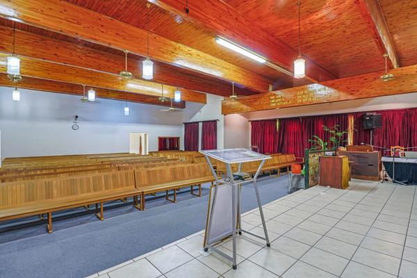 346 m² Commercial space