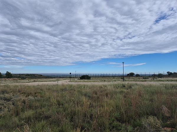 833 m² Land