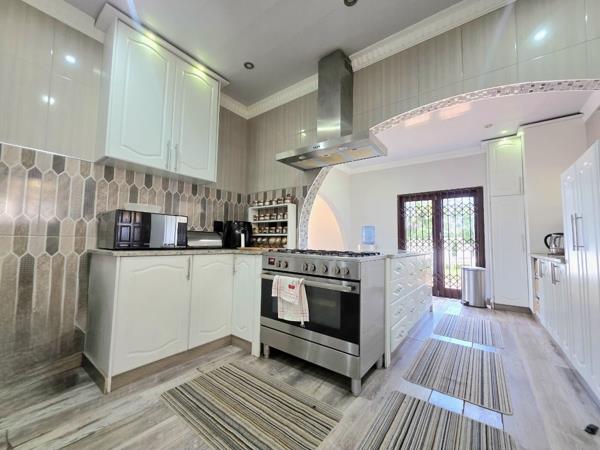 8 Bedroom House