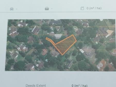 2 074 m² Land