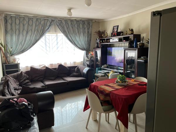 2 Bedroom Flat