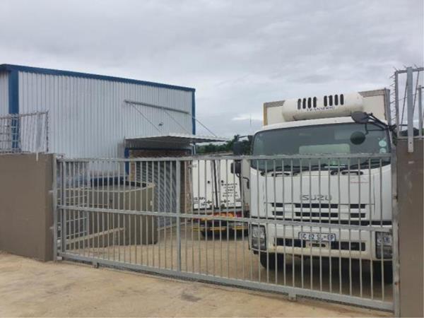 1 200 m² Commercial space