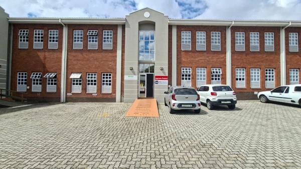 111 m² Commercial space