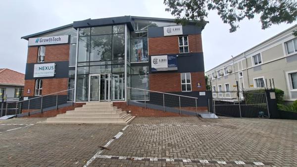 144 m² Commercial space