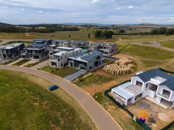 898 m² Land