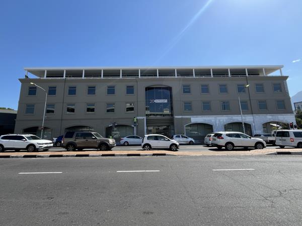 381 m² Commercial space