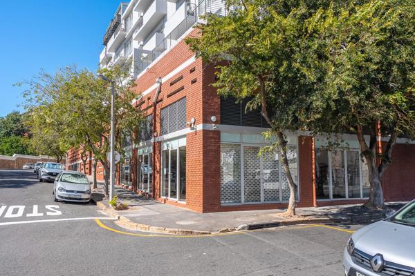 211 m² Retail Space