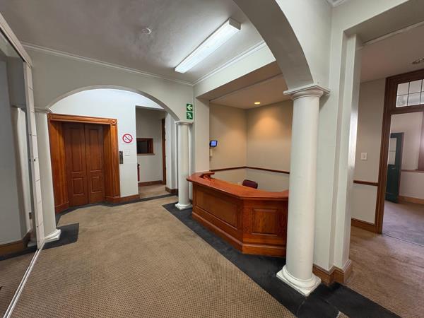 320 m² Commercial space