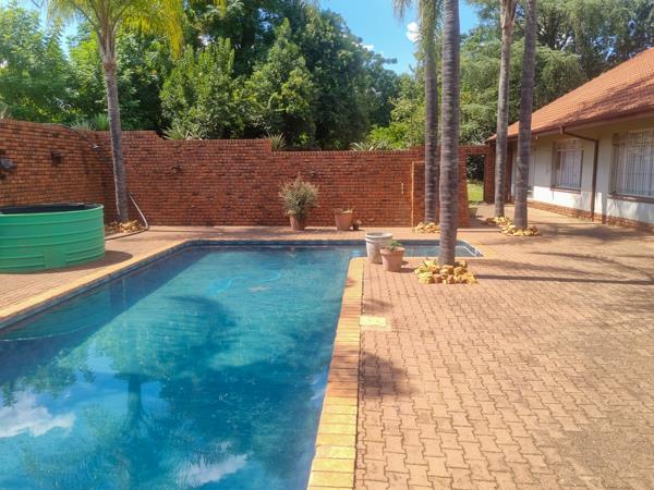 4.3 ha Smallholding