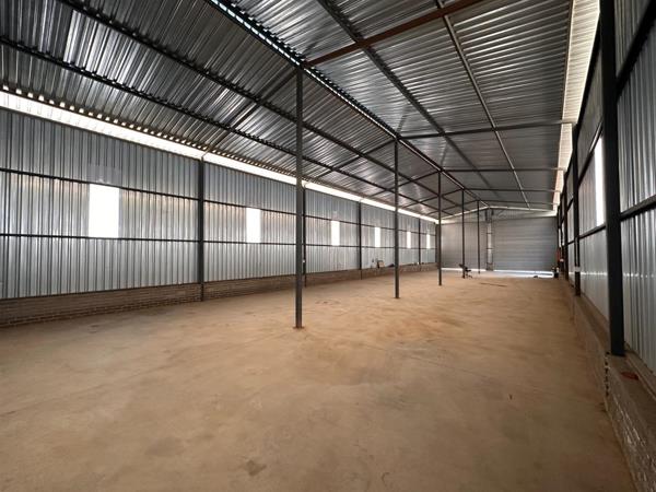 8 100 m² Industrial space