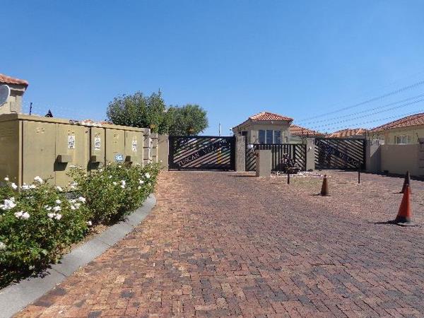 3 Bedroom Simplex