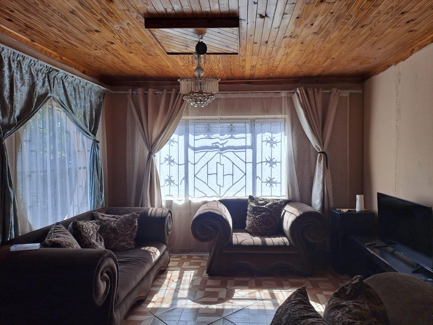 House in Kwaguqa - View 4