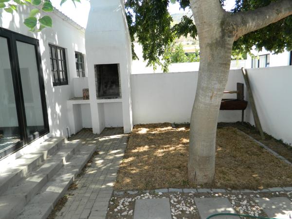 2 Bedroom House