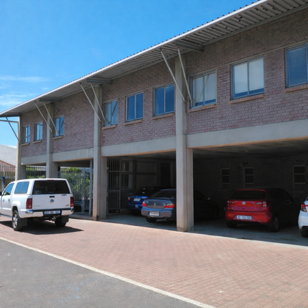 990 m² Industrial space