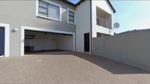 4 Bedroom Townhouse