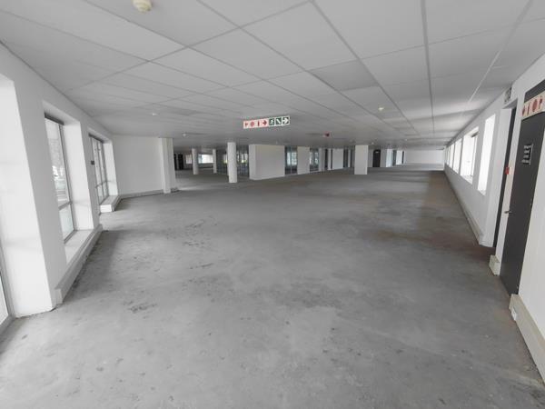 645 m² Commercial space