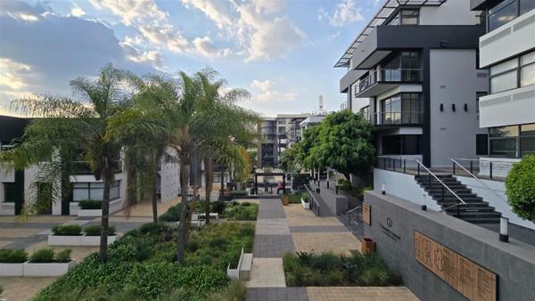 752 m² Office Space