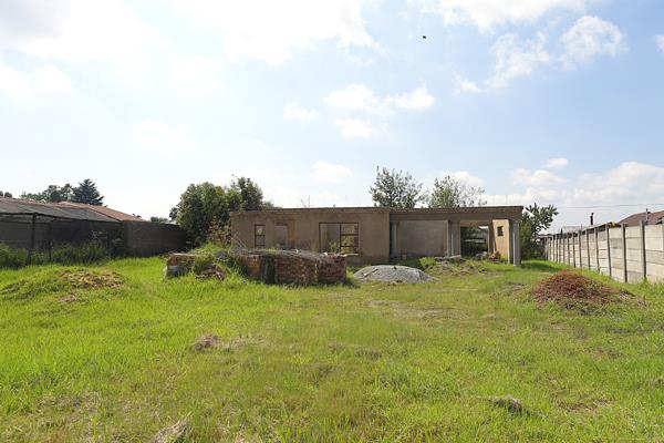 1 000 m² Land