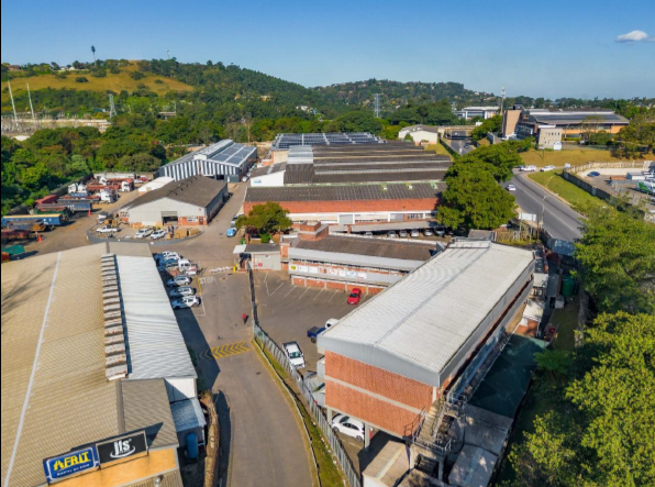 839 m² Commercial space