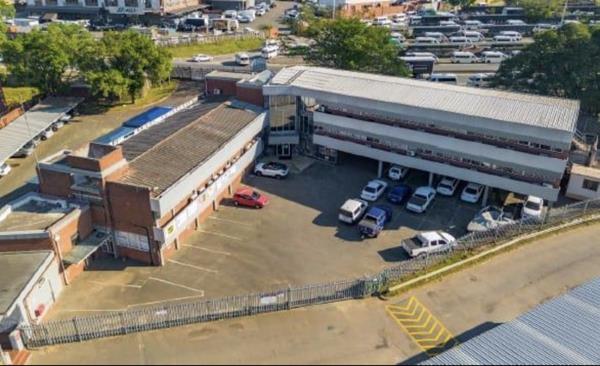 839 m² Commercial space