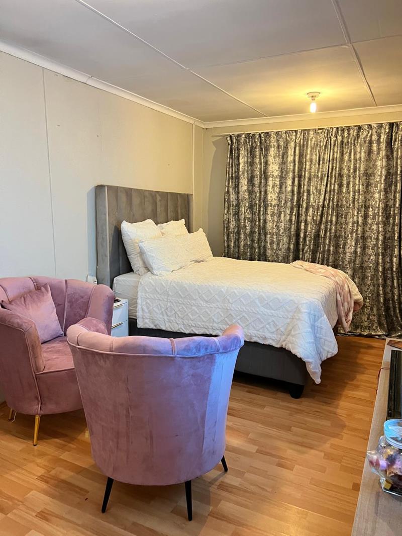 1 Bedroom Apartment in Ormonde