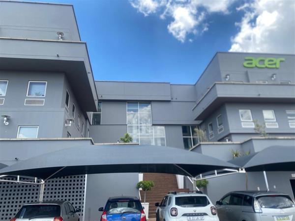 235 m² Office Space