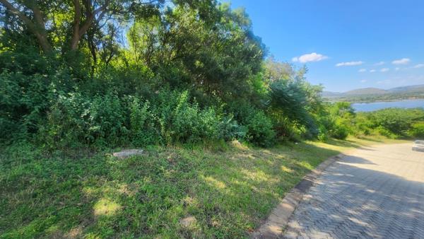 915 m² Land