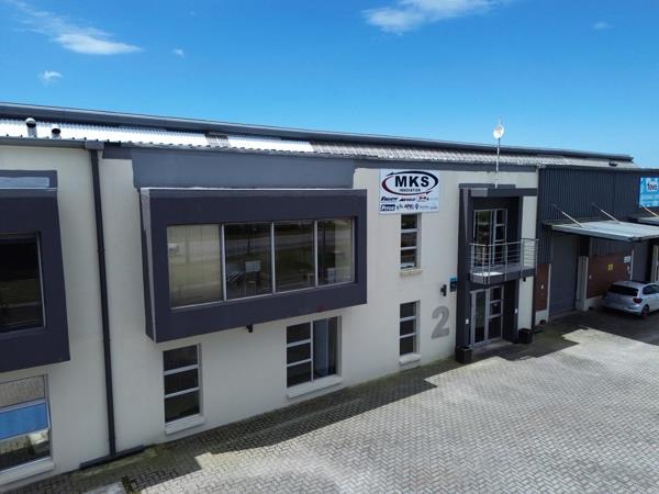 865 m² Industrial space