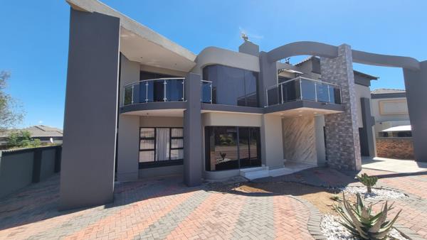 5 Bedroom House