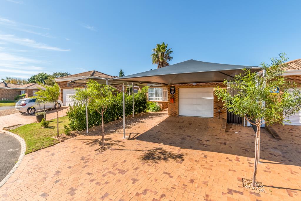 2 Bedroom House