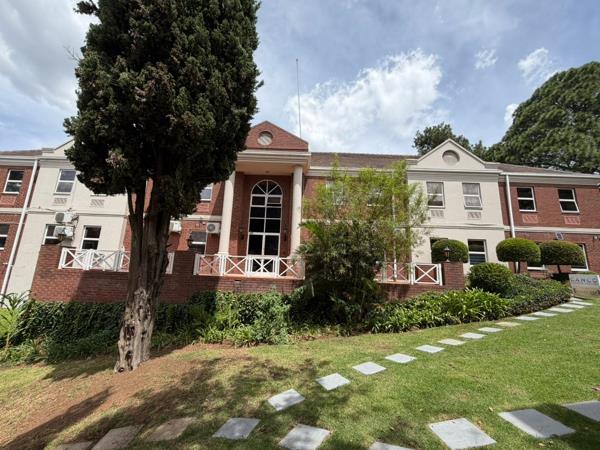 1 208 m² Commercial space