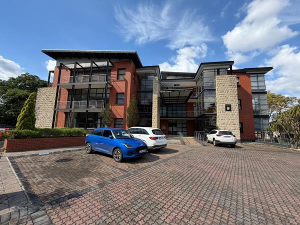 122.7 m² Commercial space