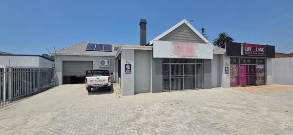 300 m² Commercial space