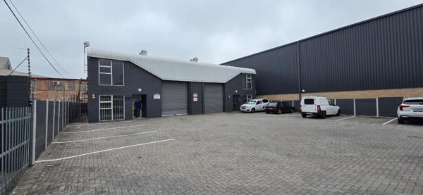 560 m² Industrial space