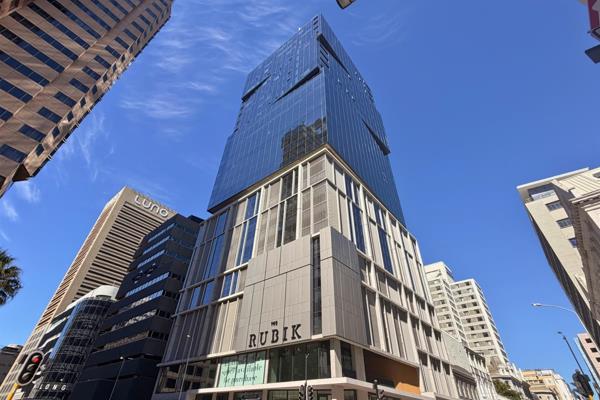 704 m² Office Space