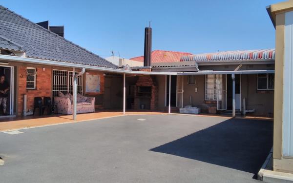 318 m² Commercial space