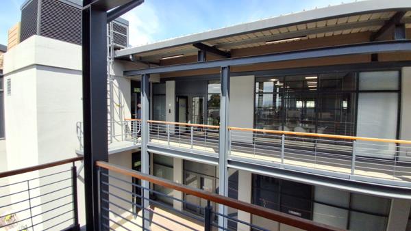 156 m² Commercial space