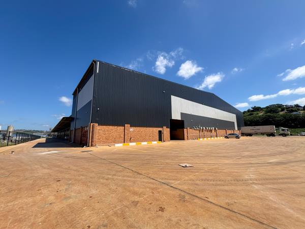 8 000 m² Industrial space