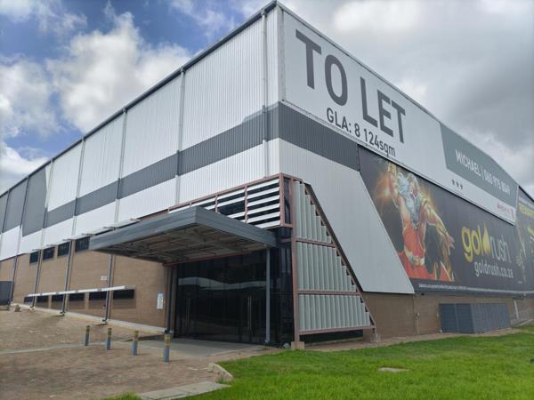 8 124 m² Industrial space