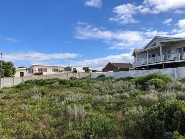 595 m² Land