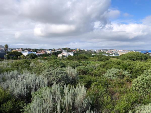 595 m² Land
