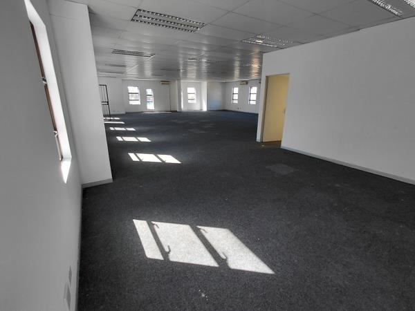 234 m² Commercial space