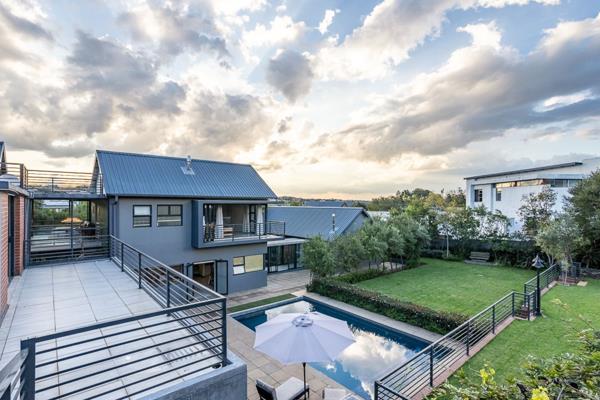6 Bedroom House