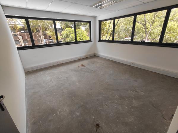 483 m² Commercial space