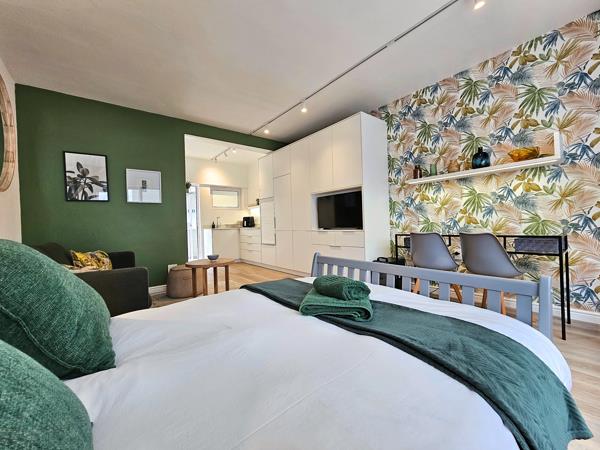 Studio Apartment