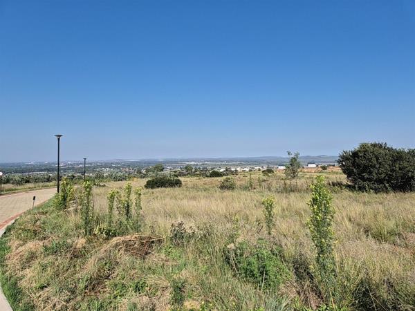 863 m² Land